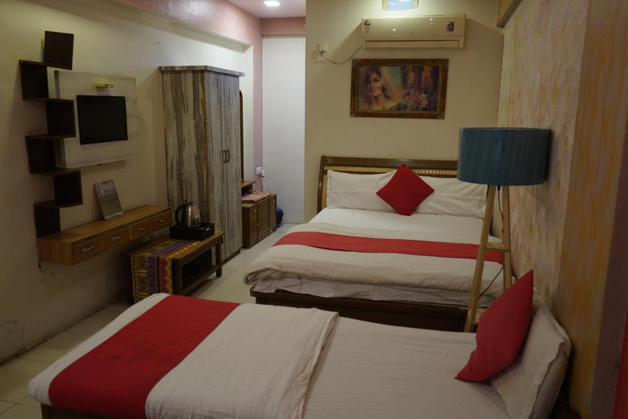 Hotel Krishna Ahmedabad Exterior foto